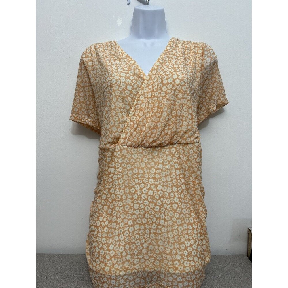 Torrid Floral Peach Print Short Sleeve Top, Surplice, Ruched Sides,Womens 2XL